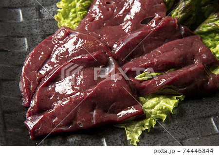 新鮮な焼肉レバー 新鮮な焼肉レバー 74446844