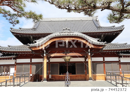 円空仏で有名な荒子観音寺の本堂 円空仏で有名な荒子観音寺の本堂 74452372