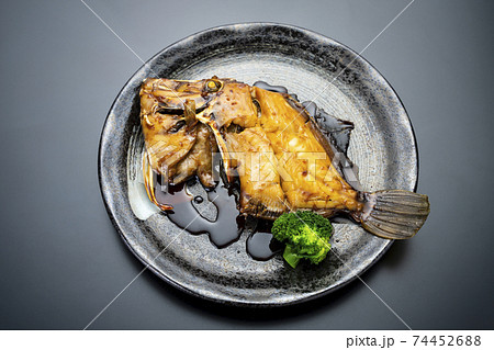 うまい本かわはぎの煮付け　甘辛　冬の味覚　旬　肝　珍味　家飲み　肴　 74452688