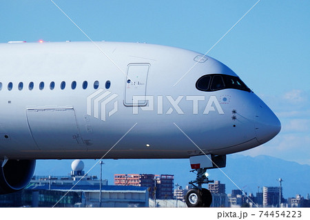 A350-900 A350-900 74454223