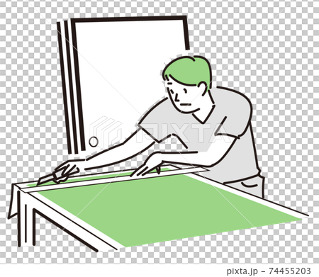 ふすまの張替えでふすま紙の裁断をする男性 ふすまの張替えでふすま紙の裁断をする男性 74455203