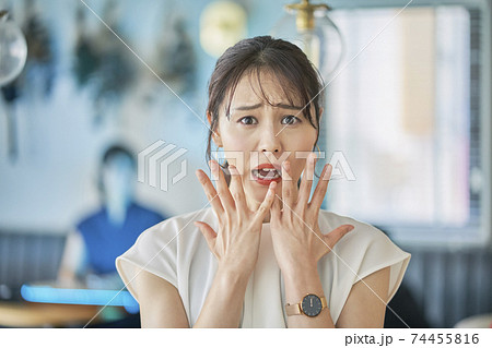 女性　幽霊 74455816