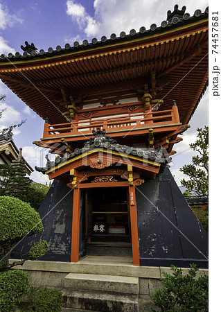 西方院　鐘棲堂　大阪府南河内郡太子町 74457681