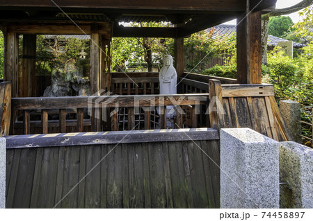 石光寺　中将姫　染の井　奈良県葛城市 74458897
