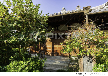 石光寺　弥勒堂　奈良県葛城市 74458969