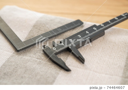 ノギス　直角定規 74464607