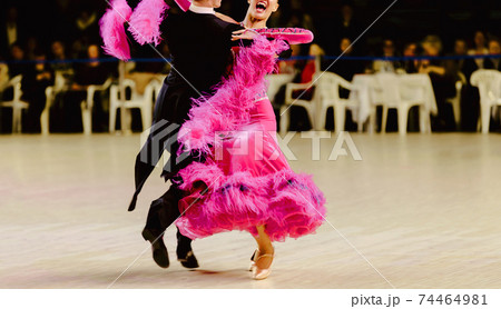 dancers man and woman 74464981