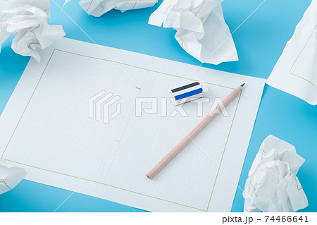 原稿用紙と筆記用具 原稿用紙と筆記用具 74466641