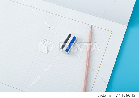 原稿用紙と筆記用具 原稿用紙と筆記用具 74466645