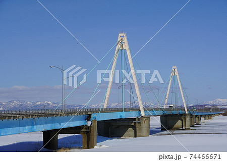 石狩河口橋・冬 74466671
