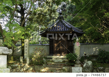當麻寺　奥院　納骨堂　奈良県葛城市 74466737