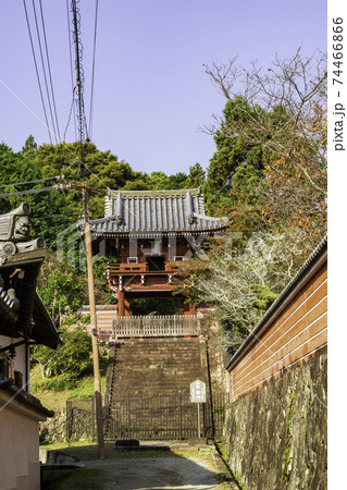當麻寺　奥院　楼門　奈良県葛城市 74466866