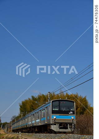 奈良線を走る205系0番台の電車 74476306