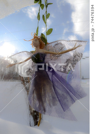 北の国の麓郷の妖精たちです。北の国の麓郷から感染終息を祈っています。 74476394