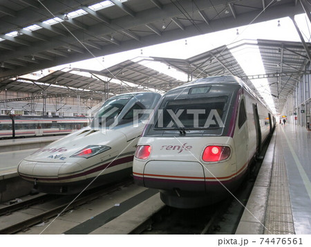 スペイン高速鉄道Renfe(レンフェ) 74476561