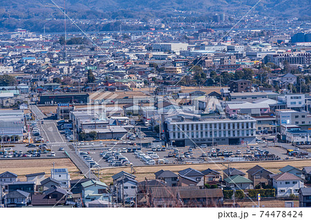 （静岡県）本城山公園から望む、清水町の街並 74478424