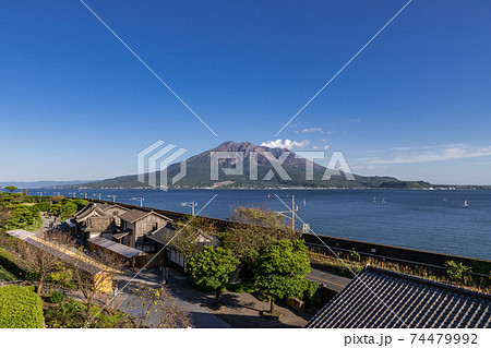 名勝仙巌園からみた桜島の風景　鹿児島県鹿児島市 74479992