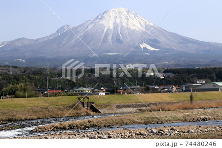 山陰伯耆大山西側から望む 山陰伯耆大山西側から望む 74480246