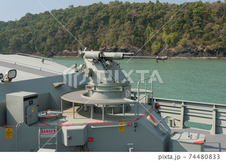 オーストラリア海軍アーミデール級哨戒艇の25mm機関砲 オーストラリア海軍アーミデール級哨戒艇の25mm機関砲 74480833
