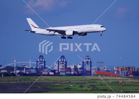 A350-900 A350-900 74484584