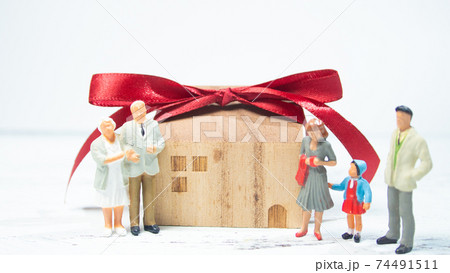 不動産（家）の相続と相続税、相続人が困らない相続とは？ 74491511