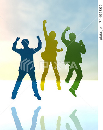 ジャンプして喜ぶ3人の男女のシルエット Cgイラストのイラスト素材