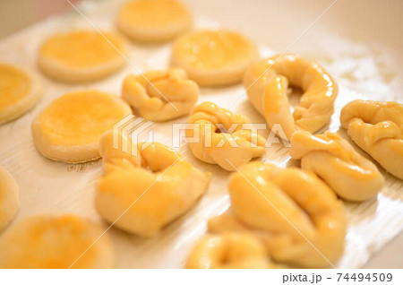 自家製パン 手作り 自家製パン 手作り 74494509