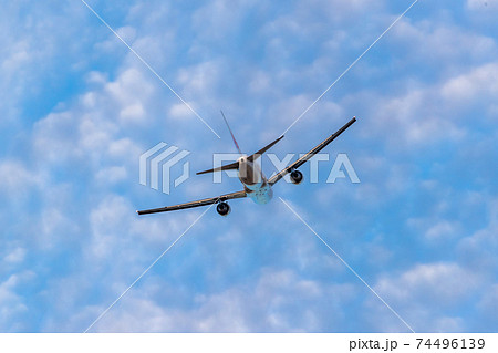 飛行機・航空機 74496139