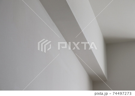 鉄筋コンクリート造（ラーメン構造）の建造物の梁 74497273