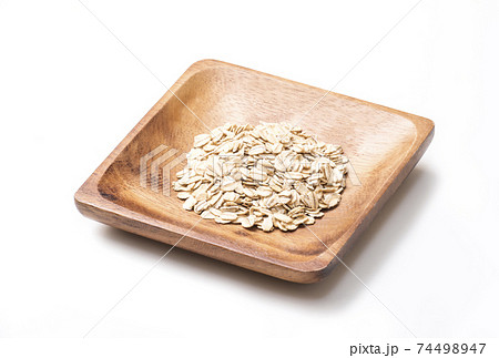 オートミール　オーツ麦　燕麦　オートムギ　健康食品　イメージ素材 74498947