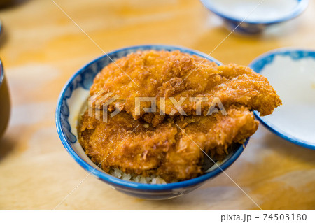 わらじカツ丼 わらじカツ丼 74503180