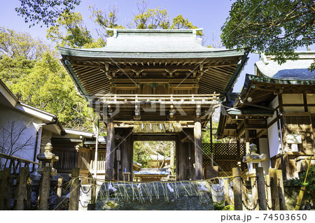 福岡のパワースポット　志賀海神社　楼門 74503650