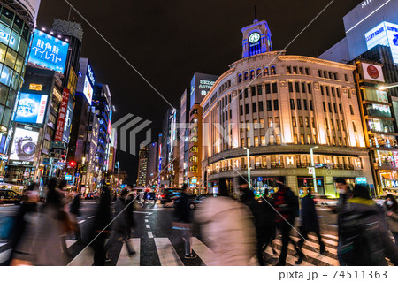 日本の東京都市景観 緊急事態宣言あす決定。1591人感染で最多。多くの人出が…=6日、銀座 日本の東京都市景観 緊急事態宣言あす決定。1591人感染で最多。多くの人出が…=6日、銀座 74511363
