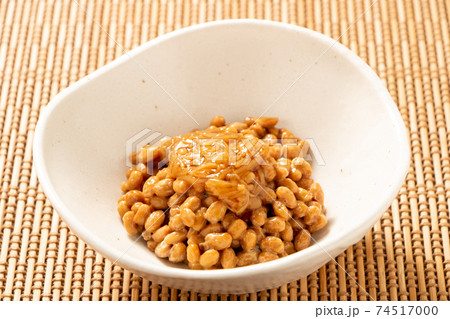 なめ茸納豆。(なめ茸(味付えのきたけ)トッピング極小粒納豆。) なめ茸納豆。(なめ茸(味付えのきたけ)トッピング極小粒納豆。) 74517000