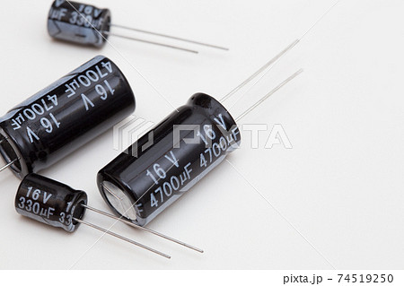 コンデンサ 電解コンデンサ コンデンサ 電解コンデンサ 74519250