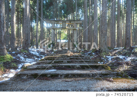 京都市右京区京北町に所在する賀茂神社を撮影 京都市右京区京北町に所在する賀茂神社を撮影 74520715