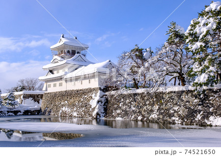 大雪の富山城址公園 大雪の富山城址公園 74521650