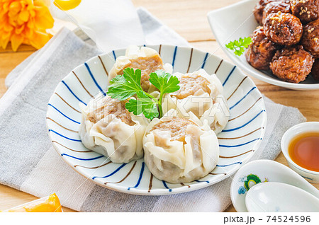 大きなシュウマイ 74524596