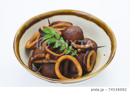おいしい いかと里芋の煮物 甘辛 おいしい いかと里芋の煮物 甘辛 74536092
