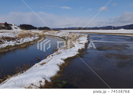 雪国の風景 74538768