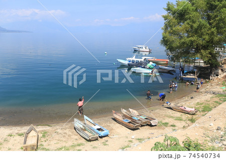 アティトラン湖　ボート 74540734