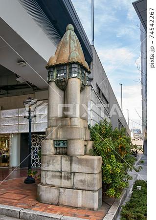 煉瓦とガス燈と京橋の親柱の記念碑 煉瓦とガス燈と京橋の親柱の記念碑 74542267