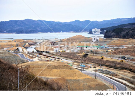 2016年3月 津波で被災した南三陸町志津川の様子の写真素材 [74546491 