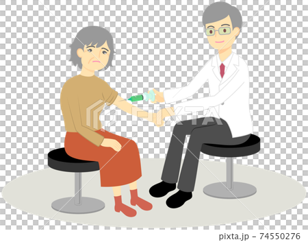 接種疫苗的老年婦女和醫生 接種疫苗的老年婦女和醫生 74550276
