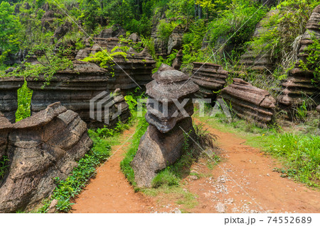 Park of red stones Hongshilin - Hunan China Park of red stones Hongshilin - Hunan China 74552689