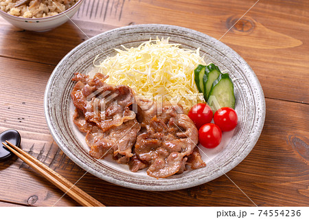 豚しょうが焼き 74554236