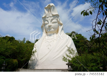 Kamakura, Kanagawa Prefecture  Japan. Ofuna-Kannon-ji Temple. The serene face that peers over the hillside 74555582