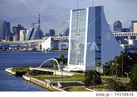 潮風公園と東京港トンネル換気塔 潮風公園と東京港トンネル換気塔 74558838