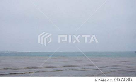 赤土、海に流れ出る 赤土、海に流れ出る 74573085