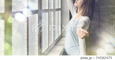 可愛い女性 可愛い女性 74582475